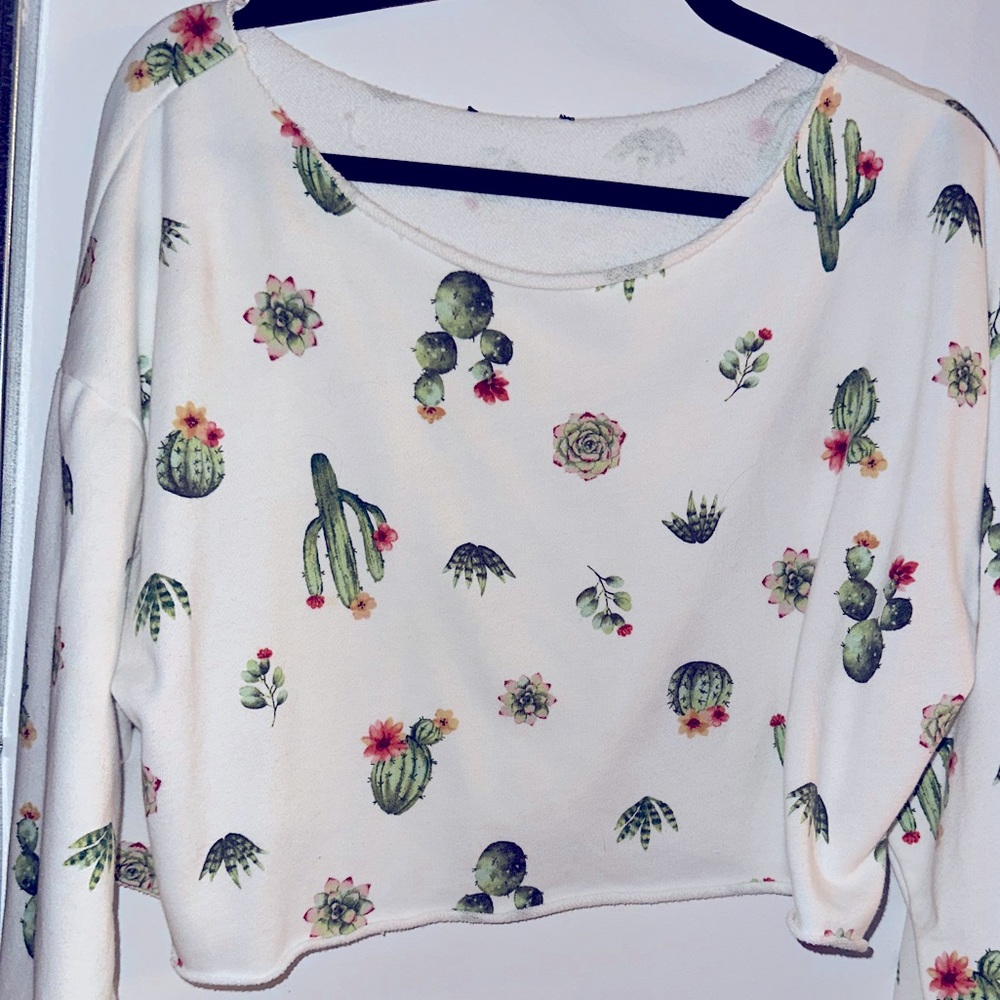 Slouchy comfortable cropped cactus sweatshirt